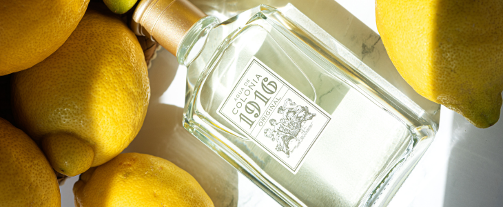 Perfumes que te harán soñar que estás en la playa